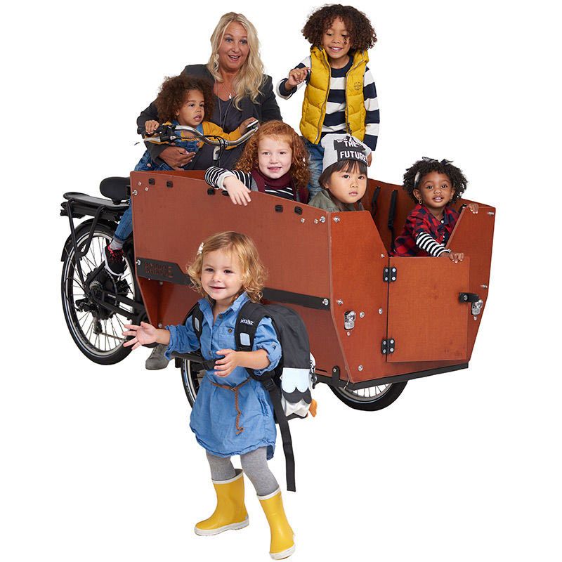 https://www.babboe.fr/media/catalog/product/cache/9b0d763a21bdb053fe318b53defbc037/b/a/babboe_max_bakfiets_6_kindjes_4cf1.jpg