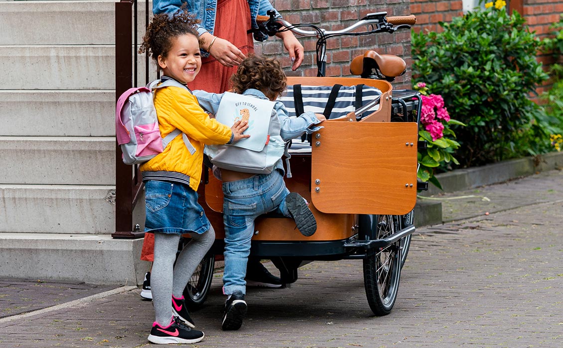 Triporteur vélo avec porte